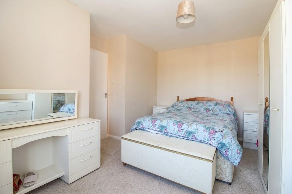 BED1.jpg