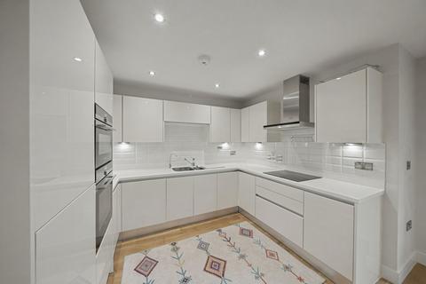 3 bedroom apartment for sale, Palace Road, London, SW2