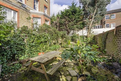 2 bedroom apartment to rent, Elms Road, SW4