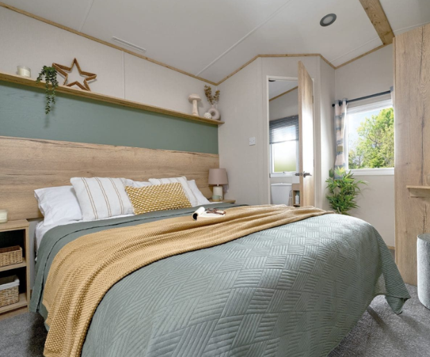 Abi Coworth Master Bedroom At Hoburne Bashley Holi