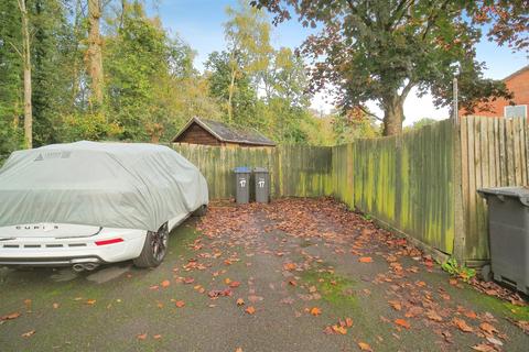 undefined, Avon Drive, Alderbury, Salisbury