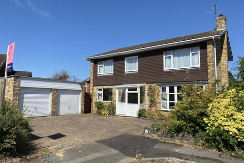 Chequers Drive, Great Missenden, HP16