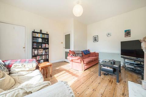 2 bedroom flat for sale, Ranelagh Road, London W5