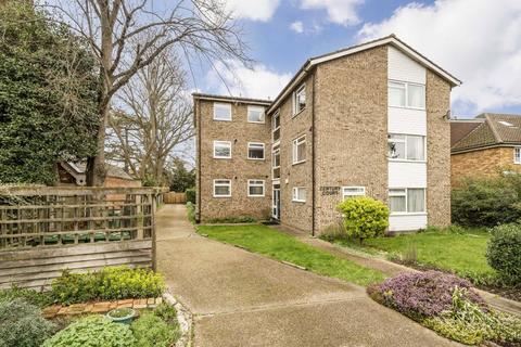 undefined, Cambridge Road, Teddington TW11