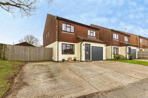4 bedroom detached house for sale, Chestnut Close, Burgess Hill