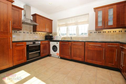 4 bedroom detached house for sale, Hever Road, West Kingsdown TN15