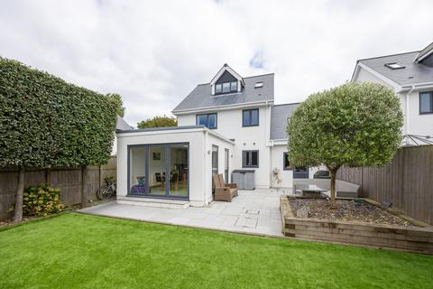 undefined, Victoria Avenue, St. Sampson, Guernsey