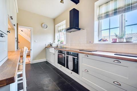 4 bedroom house for sale, Russley Park, Marlborough, SN8
