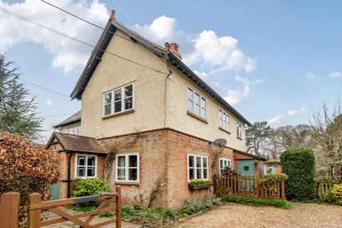 undefined, Dunsmore, Wendover, HP22