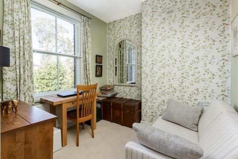 2 bedroom flat to rent, Freegrove Road, London, N7