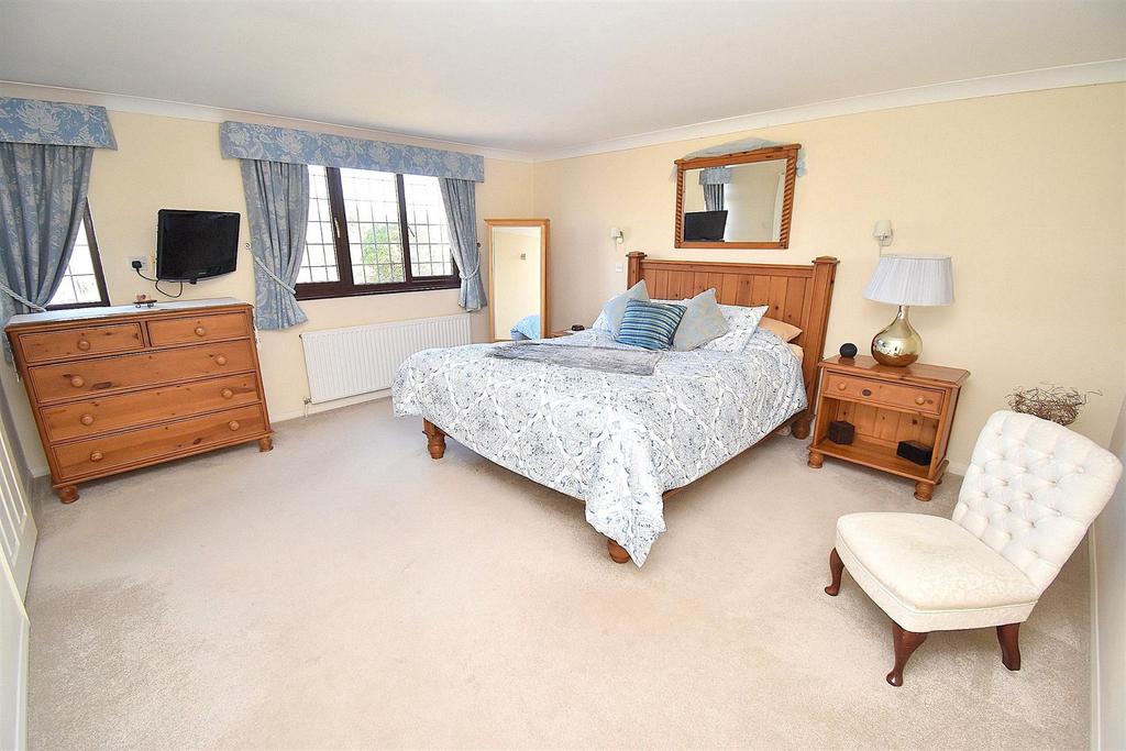 Master bedroom.jpg