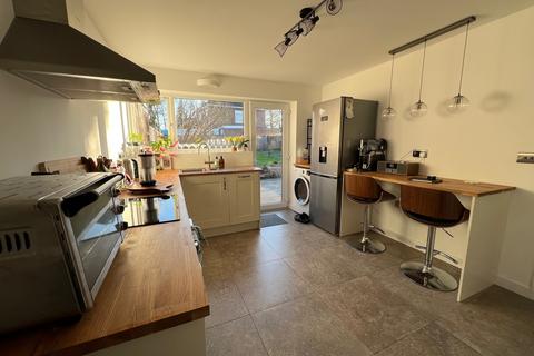 3 bedroom semi-detached house for sale, Highbury Park, Warminster