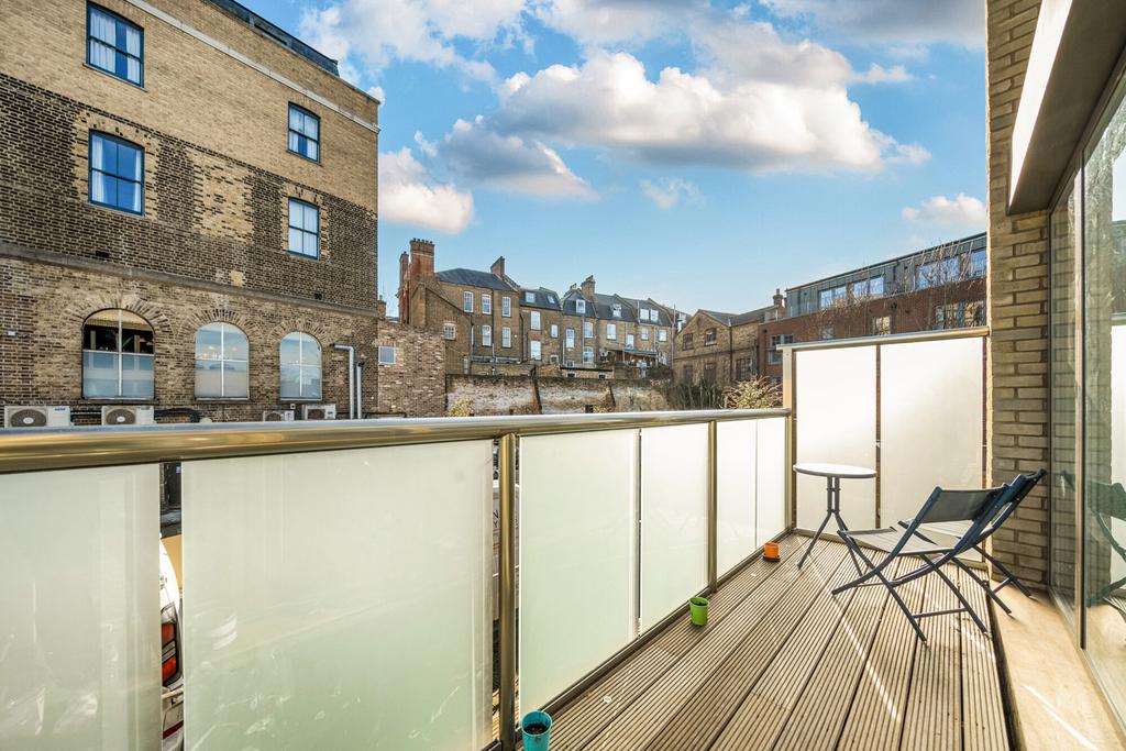 1417919-4-699dc13...