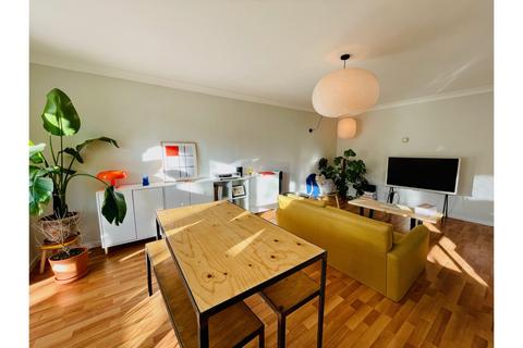 Hilton Lane, Prestwich, Manchester, M25