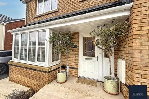 undefined, Worcester Court, Tonyrefail, CF39