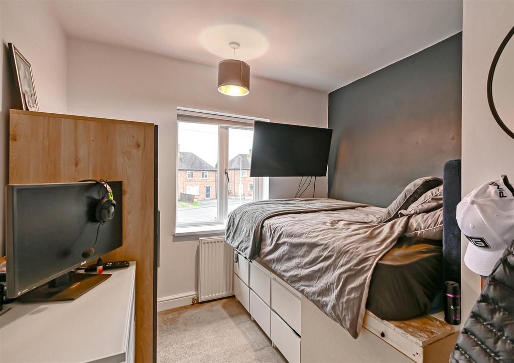 7 Woodberry Close-12.jpg