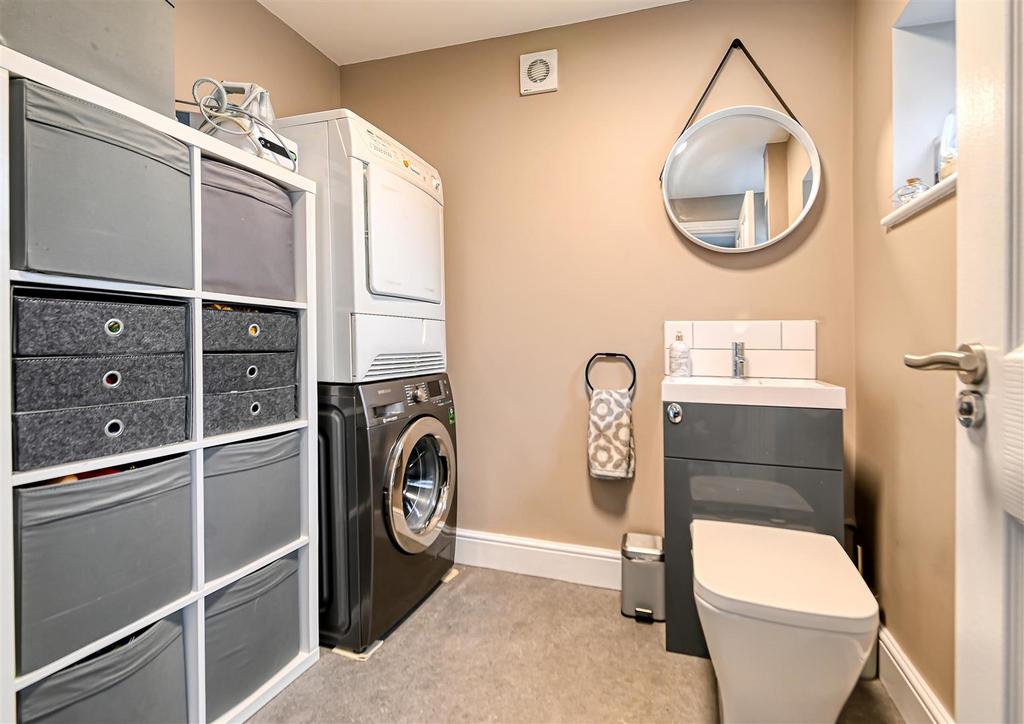 7 Woodberry Close-9.jpg