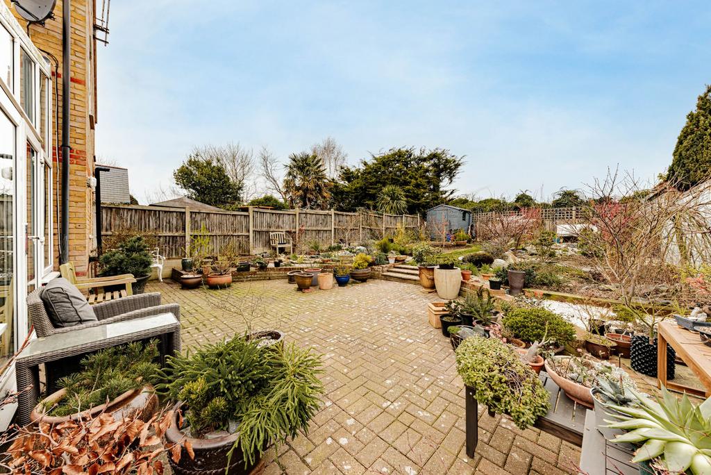 Rear Garden (3)
