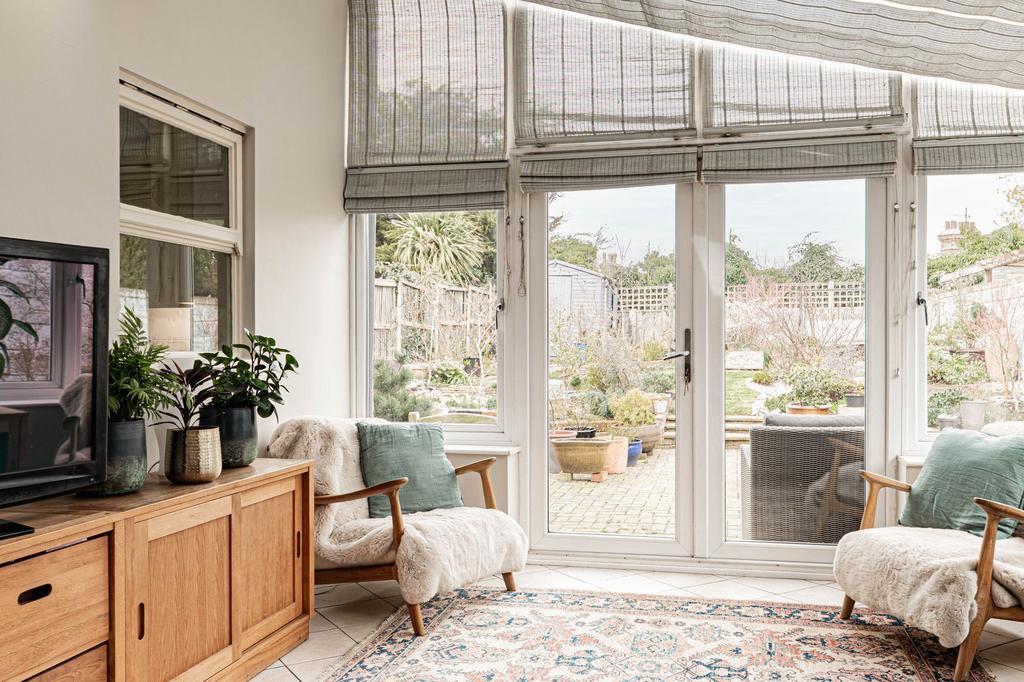 Day Room/Conservatory (2)