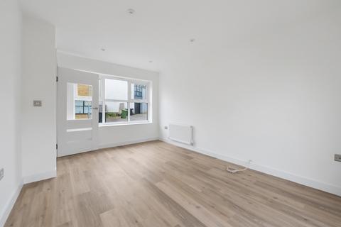 undefined, Courtyard Mews, Greenhithe,