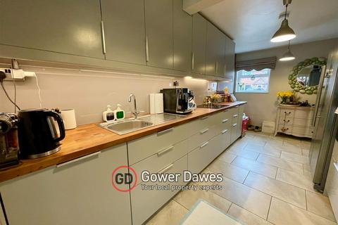 3 bedroom semi-detached house for sale, Seaborough Road, Chadwell St.Mary