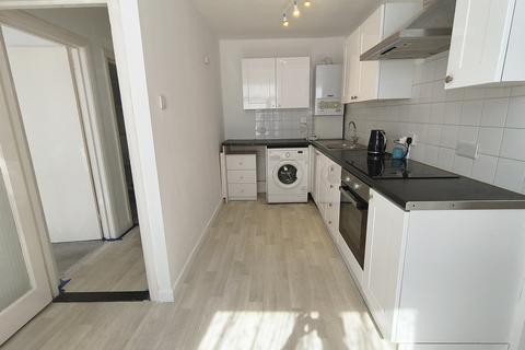 2 bedroom apartment to rent, Rostrevor Mansions, Southsea, PO4