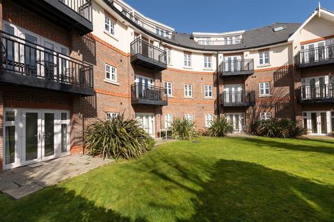 undefined, Linden Way, London N14