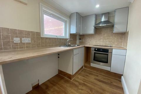 2 bedroom flat to rent, Turton Street, Weymouth, DT4