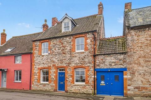 4 bedroom terraced house for sale, Townhouse, Southover, central Wells
