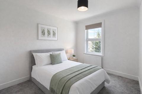 undefined, Oakleigh Avenue, Southend-On-Sea, SS1