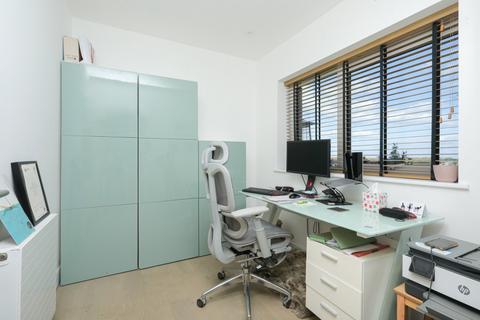 4 bedroom detached house for sale, Sandwich Road, Whitfield, Dover, CT16