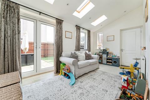 5 bedroom end of terrace house for sale, Guernsey Way, Littleport, Ely