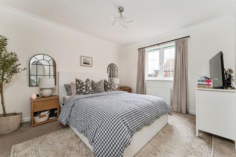 5 bedroom end of terrace house for sale, Guernsey Way, Littleport, Ely