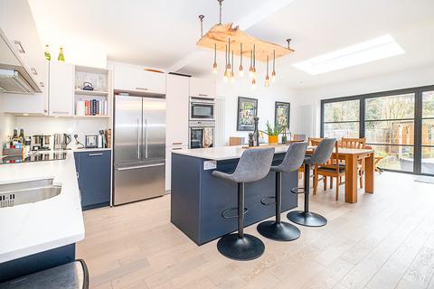 3 bedroom maisonette for sale, Glendale Drive, London, SW19