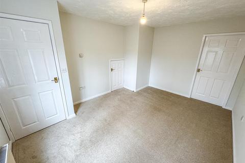 undefined, Lowry Close, Corby NN18