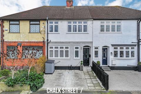2 bedroom terraced house for sale, Patricia Drive, Hornchurch, RM11