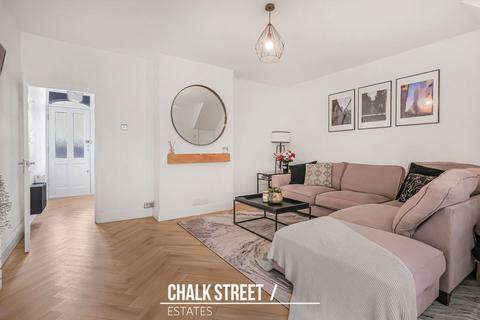 2 bedroom terraced house for sale, Patricia Drive, Hornchurch, RM11