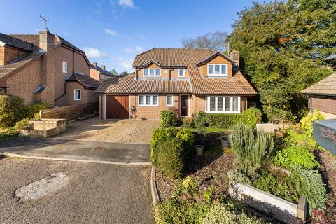 Cranford Drive, Holybourne, GU34