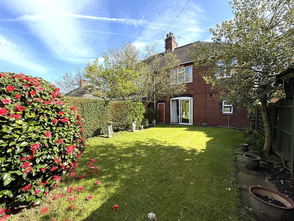 64 SANDY LANE REAR.jpeg