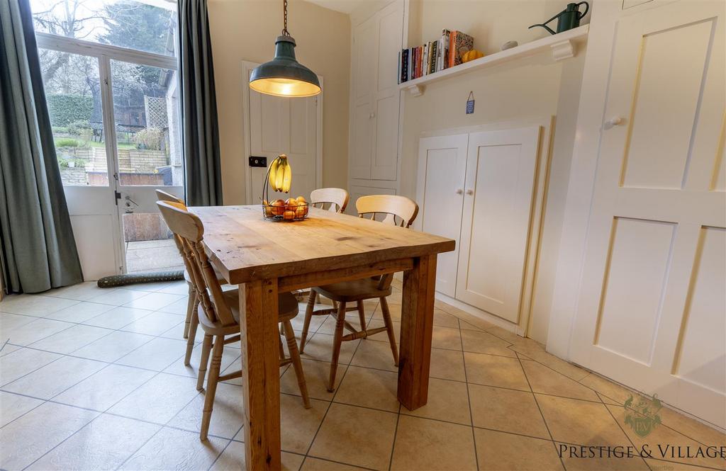 Kitchen / Breakfast Room