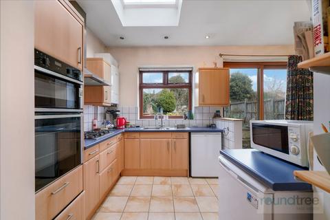 3 bedroom house for sale, Park Road, Hendon NW4
