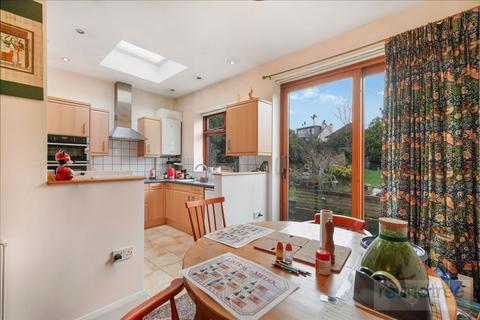 3 bedroom house for sale, Park Road, Hendon NW4