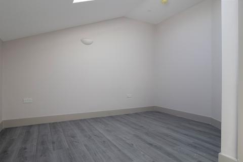 undefined, Quilters Way, Stoke Mandeville HP22