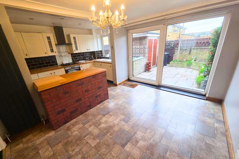 3 bedroom terraced house to rent, Middlesbrough TS4