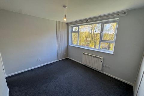 2 bedroom flat to rent, Woburn Crescent, BIRMINGHAM