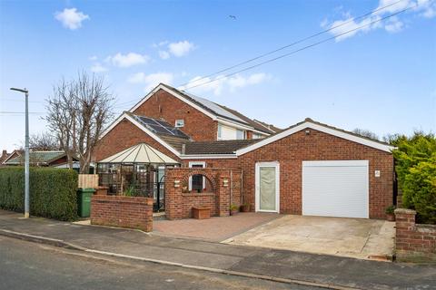 undefined, Beaconsfield, Withernsea