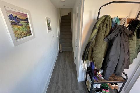 3 bedroom terraced house to rent, Boscombe Grove Road, Bournemouth