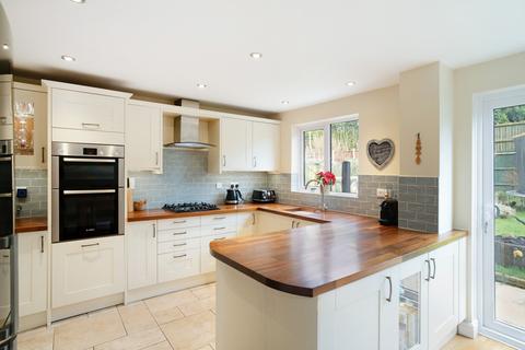 undefined, Linden Close, Cheltenham, GL52