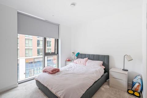 2 bedroom flat for sale, Masthead House, E16, Docklands, London, E16