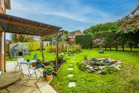 4 bedroom detached house for sale, Wheelwright Close, Eastbourne, East Sussex, BN22
